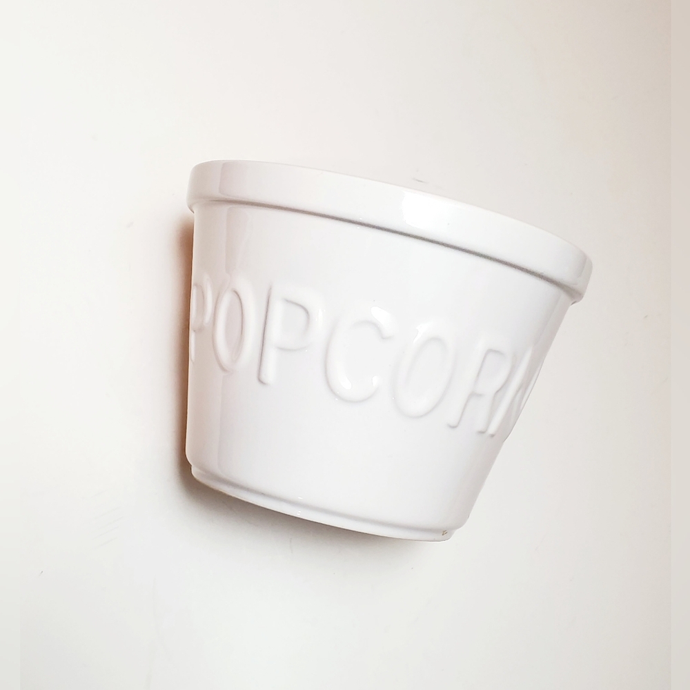 ND Exclusive 4" Popcorn Stoneware Bowl